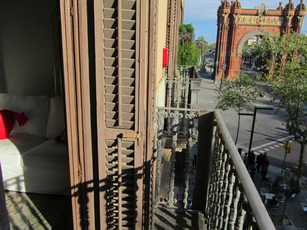 My Space Barcelona Pool City Center Exteriör bild